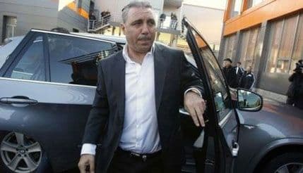 Stoičkov napuštio CSKA Stoičkov napuštio CSKA