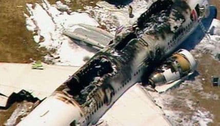 VIDEO: Slučajni prolaznik snimio avionsku nesreću u San Francisku VIDEO: Slučajni prolaznik snimio avionsku nesreću u San Francisku