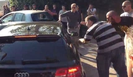 VIDEO: Pjanić na udaru navijača Rome VIDEO: Pjanić na udaru navijača Rome