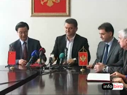 Ambasada Kine donirala Goliji 20 hiljada eura za izgradnju akumulacije (VIDEO) Ambasada Kine donirala Goliji 20 hiljada eura za izgradnju akumulacije (VIDEO)