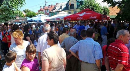 Cetinje: Na Balšića pazaru održana manifestacija "Miris lipa i meda" Cetinje: Na Balšića pazaru održana manifestacija "Miris lipa i meda"