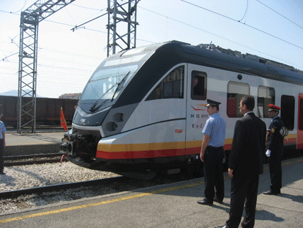 VIDEO: Novi elektromotorni voz Civity otputovao za Nikšić VIDEO: Novi elektromotorni voz Civity otputovao za Nikšić