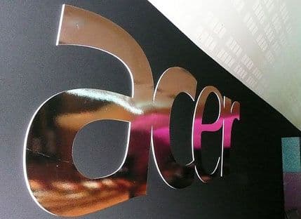 Acer radi na nečemu jako ozbiljnom? Acer radi na nečemu jako ozbiljnom?