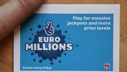 Desetoro zaposlenih osvojilo 28 miliona funti i dalo ostavke! Desetoro zaposlenih osvojilo 28 miliona funti i dalo ostavke!