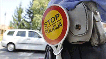 Dvoje povrijeđenih u lančanom sudaru na Slijepač mostu Dvoje povrijeđenih u lančanom sudaru na Slijepač mostu