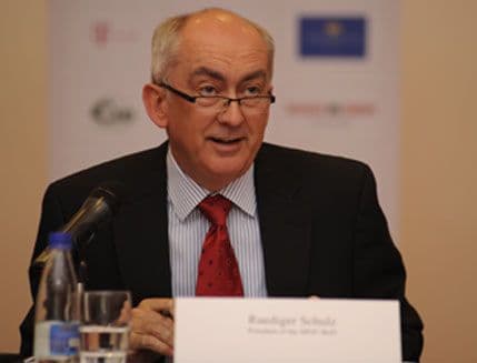 Šulc: Veća efikasnost preduslov za sniženje cijena Šulc: Veća efikasnost preduslov za sniženje cijena