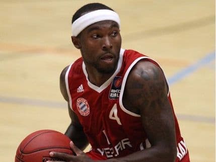 Crnogorski košarkaši jači za Amerikanca Rajsa Crnogorski košarkaši jači za Amerikanca Rajsa