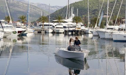 U Crnoj Gori sve više izletnika, a manje turista na dugim odmorima U Crnoj Gori sve više izletnika, a manje turista na dugim odmorima