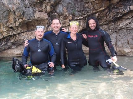 Spremni prvi arheolozi koji će moći da rukovode istraživanjima tajni podmorja Spremni prvi arheolozi koji će moći da rukovode istraživanjima tajni podmorja