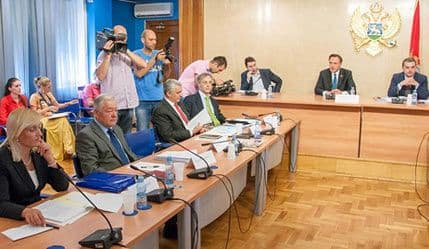 Javni dogovor i tajni uslovi Javni dogovor i tajni uslovi