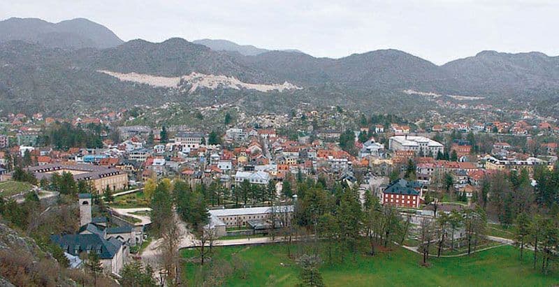 Sjutra Sajam suvenira na Cetinju Sjutra Sajam suvenira na Cetinju