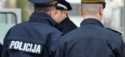 Nikšić: Razbojnik odnio 3.000 eura pazara iz supermarketa Nikšić: Razbojnik odnio 3.000 eura pazara iz supermarketa