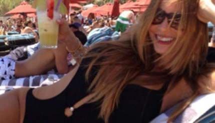 Sofija Vergara uživa na plaži u Mikonosu Sofija Vergara uživa na plaži u Mikonosu