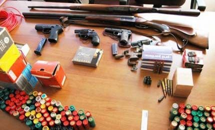 Sutomore: Oduzeto oružje i municija Sutomore: Oduzeto oružje i municija