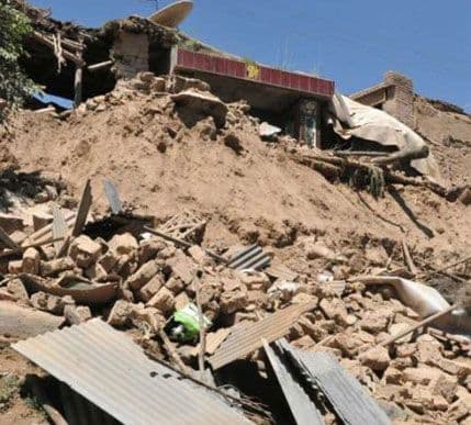 Kina: 89 mrtvih, stotine povređenih, srušeno na hiljade zgrada u zemljotresu Kina: 89 mrtvih, stotine povređenih, srušeno na hiljade zgrada u zemljotresu