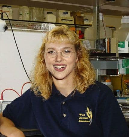 FOTO: Glamurozne zvijezde pretvorene u obične ljude FOTO: Glamurozne zvijezde pretvorene u obične ljude