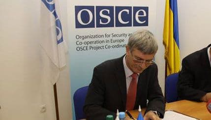 OEBS: Napad na učesnike šetnje prijetnja slobodi mirnog okupljanja OEBS: Napad na učesnike šetnje prijetnja slobodi mirnog okupljanja