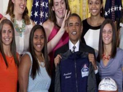 Napravile Obami "uši" na grupnoj fotografiji Napravile Obami "uši" na grupnoj fotografiji