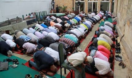 Večeras je Lejletul Kadr, Noć blaženstva u islamu Večeras je Lejletul Kadr, Noć blaženstva u islamu