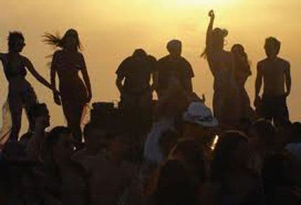 DJ Dennis the Menace u četvrtak na Almari DJ Dennis the Menace u četvrtak na Almari