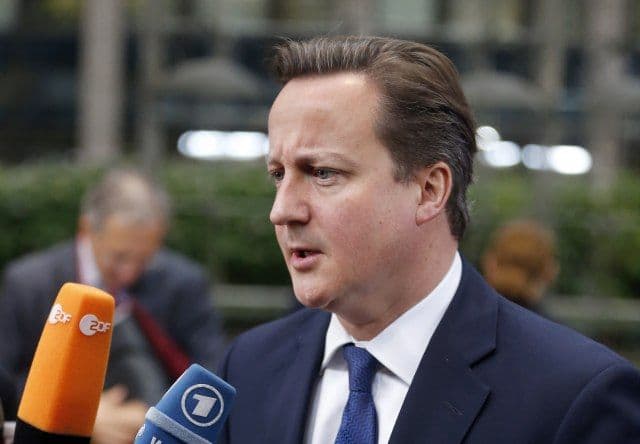 Kameron: Bojkotujte nasilničke sajtove Kameron: Bojkotujte nasilničke sajtove