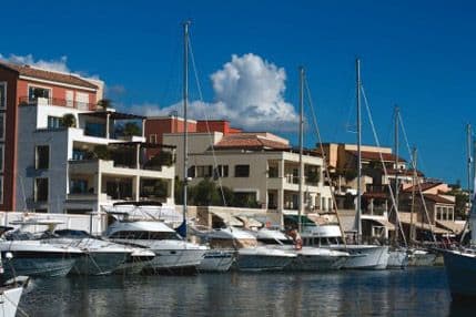 Porto Montenegro: Kupci stanova u “Kseniji” sa Dalekog istoka Porto Montenegro: Kupci stanova u “Kseniji” sa Dalekog istoka