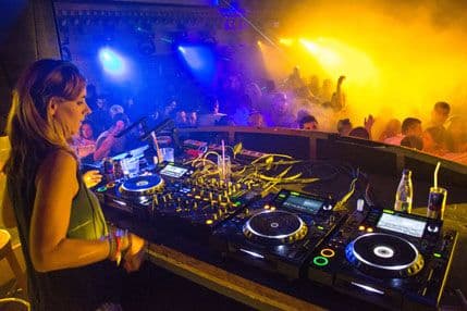 Kotor:1500 ljudi na otvaranju Refresha( FOTO-VIDEO) Kotor:1500 ljudi na otvaranju Refresha( FOTO-VIDEO)