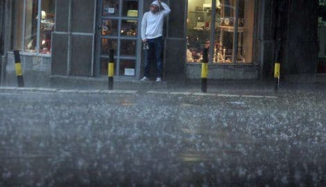 U Ljubljani grom zapalio dvije kuće U Ljubljani grom zapalio dvije kuće