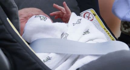 Britanija: Uskoro lutka sa likom bebe Džordž Britanija: Uskoro lutka sa likom bebe Džordž