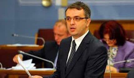 Priveden vlasnik telefonskog broja sa kojeg je prijećeno Daniloviću Priveden vlasnik telefonskog broja sa kojeg je prijećeno Daniloviću