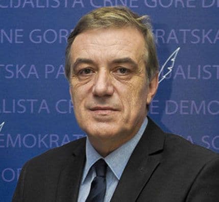 Zoran Bošnjak novi direktor Instituta „Dr Simo Milošević“ Zoran Bošnjak novi direktor Instituta „Dr Simo Milošević“