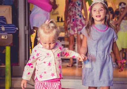 Dječja modna revija u radnji “Noe i Zoe” u Porto Montenegru Dječja modna revija u radnji “Noe i Zoe” u Porto Montenegru