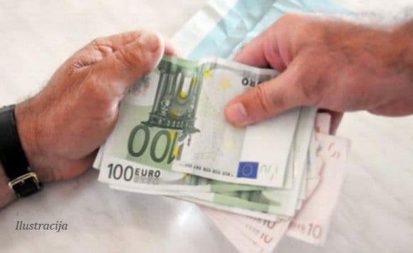 Uhapšen policajac zbog sumnje da je primio mito Uhapšen policajac zbog sumnje da je primio mito