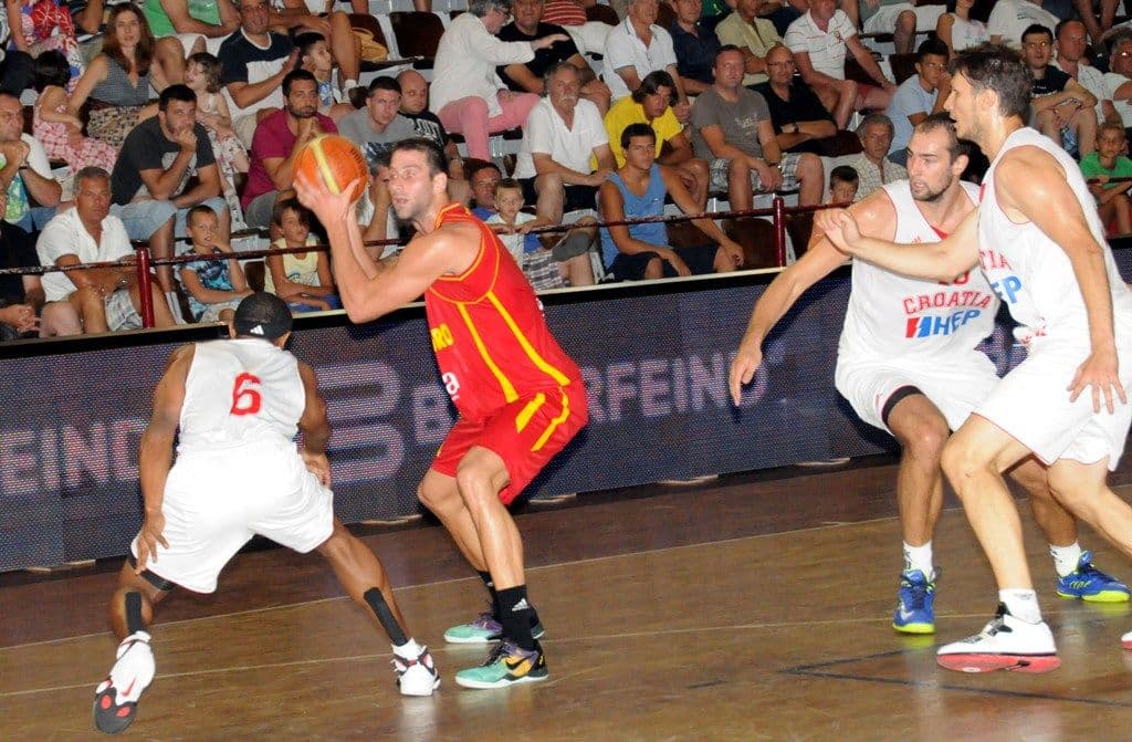 Crna Gora poražena od Hrvatske Crna Gora poražena od Hrvatske