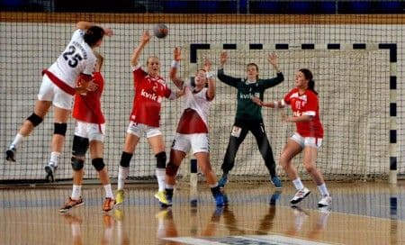 Kadetkinje protiv Holandije Kadetkinje protiv Holandije