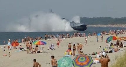 VIDEO: Na plaži prepunoj turista Rusi izveli vojnu vježbu VIDEO: Na plaži prepunoj turista Rusi izveli vojnu vježbu