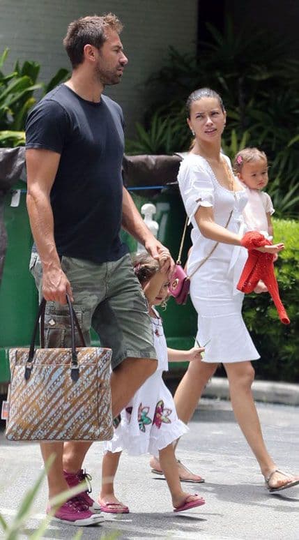 Život iz snova: Marko Jarić uživa u Majamiju sa svoje tri princeze (FOTO) Život iz snova: Marko Jarić uživa u Majamiju sa svoje tri princeze (FOTO)