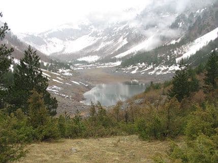 Djevojčica se utopila u jezeru, more progutalo mladića Djevojčica se utopila u jezeru, more progutalo mladića