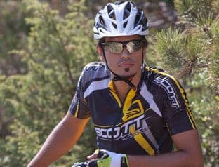 VIDEO: Pogledajte kako se Josip Raičević biciklom spustio sa Lovćena na pjenu od mora VIDEO: Pogledajte kako se Josip Raičević biciklom spustio sa Lovćena na pjenu od mora