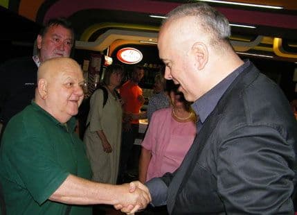 “As pik” na 19. SFF: I Sidran čestitao Drašku Đuroviću “As pik” na 19. SFF: I Sidran čestitao Drašku Đuroviću