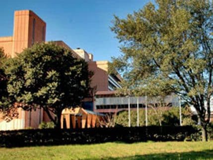 KAP: Grupa nezadovoljnih radnika nasilno ušla u upravnu zgradu KAP: Grupa nezadovoljnih radnika nasilno ušla u upravnu zgradu