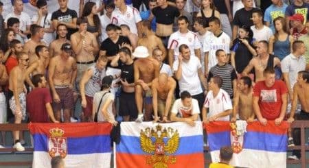 Hrvati stolicama na srpske navijače Hrvati stolicama na srpske navijače