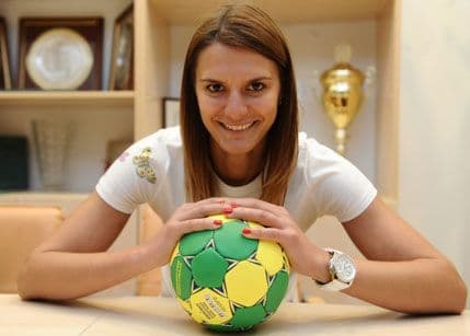 Kaća donijela trofej Đeru Kaća donijela trofej Đeru