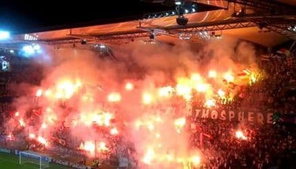 VIDEO: Kako su navijači Legije pokazali šta misle o UEFA VIDEO: Kako su navijači Legije pokazali šta misle o UEFA