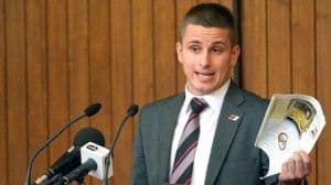 JOVIČIĆ MEDOJEVIĆU: Vučić ne može da razgovara sa predstavnicima organizovanog kriminala JOVIČIĆ MEDOJEVIĆU: Vučić ne može da razgovara sa predstavnicima organizovanog kriminala