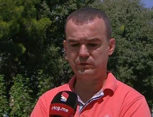 Perović podnio krivičnu prijavu protiv novinara "Dana" zbog prijetnji Perović podnio krivičnu prijavu protiv novinara "Dana" zbog prijetnji