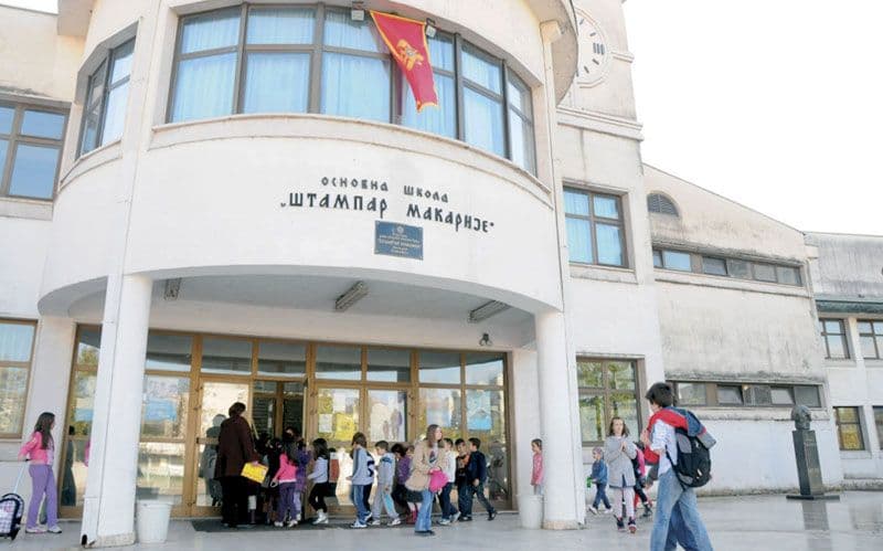 Glavni grad osnovcima dijeli pomoć od 45.000 eura Glavni grad osnovcima dijeli pomoć od 45.000 eura