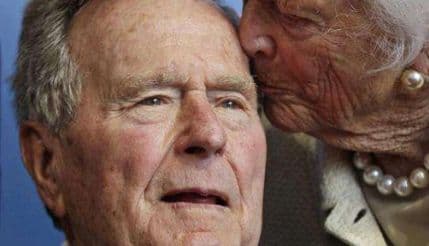 Džordž Buš stariji „sahranio“ Mandelu Džordž Buš stariji „sahranio“ Mandelu