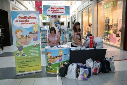 NVO Roditelji: Prikupljene knjige i pribor za više od 500 djece NVO Roditelji: Prikupljene knjige i pribor za više od 500 djece