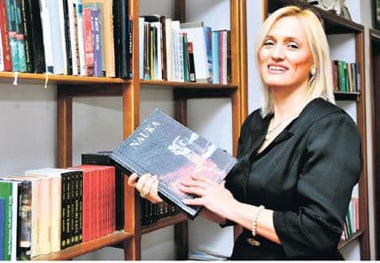 JASAVIĆ: Kupili smo drva siromašnima, daćemo i za udžbenike na Cetinju JASAVIĆ: Kupili smo drva siromašnima, daćemo i za udžbenike na Cetinju